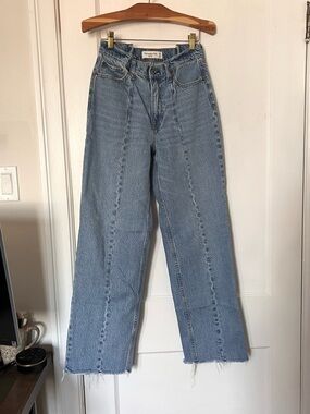 Abercrombie & Fitch “The Loose” High Rise Front and Back Seam Jeans